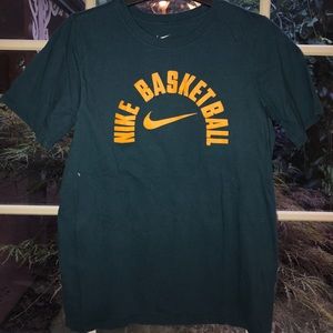 Nike Boys Large T-shirt